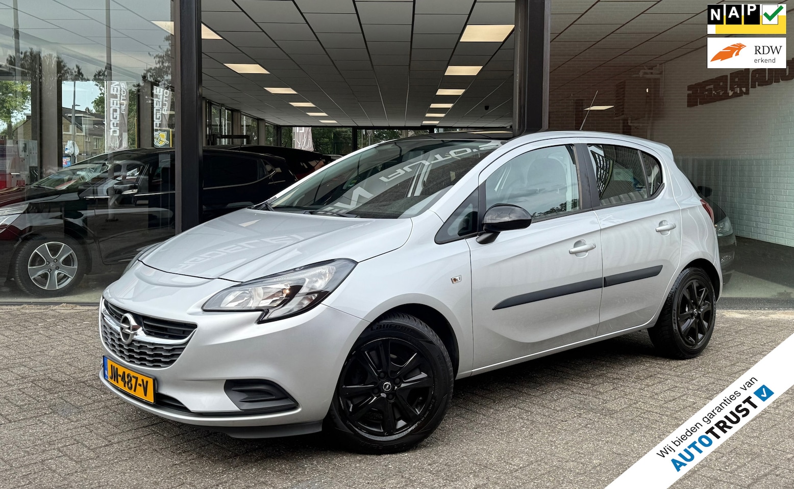 Opel Corsa - 1.4 90pk Color Edition 5drs AIRCO | ELEKTR PACK | LMV - AutoWereld.nl
