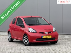Toyota Aygo - 1.0-12V | Airco | Elektrische ramen | LM Velgen