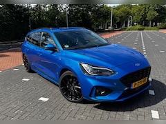 Ford Focus Wagon - 1.5 EcoBoost ST Line Business 182pk