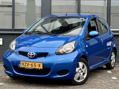 Toyota Aygo - 1.0-12V Aspir. Red |Airco |Nieuwe APK |NAP