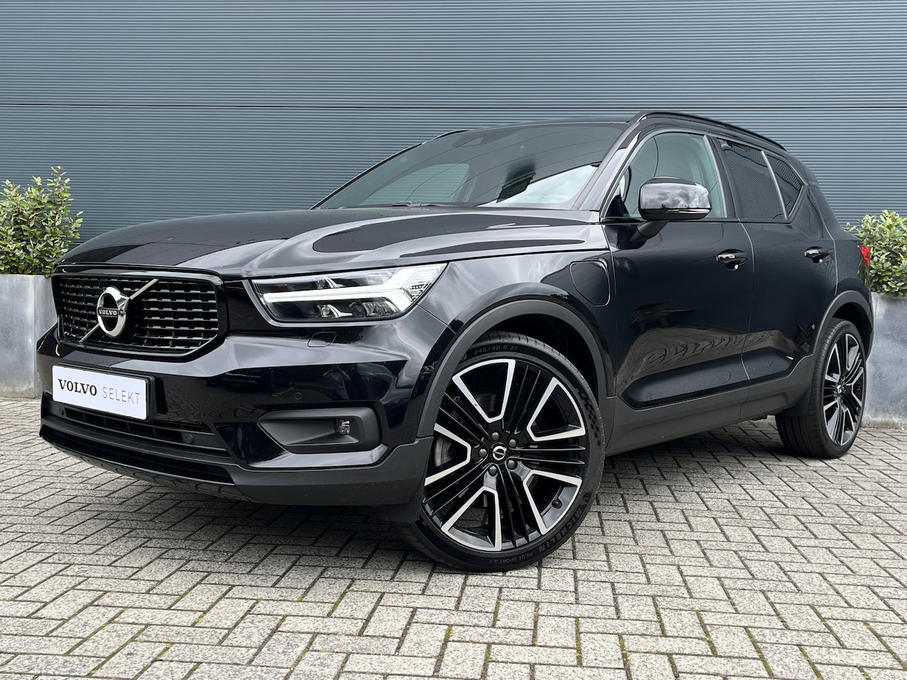Volvo XC40 - 1.5 T5 Recharge R-Design | Pilot Assist | Harman/Kardon | 21" | Camera | - AutoWereld.nl
