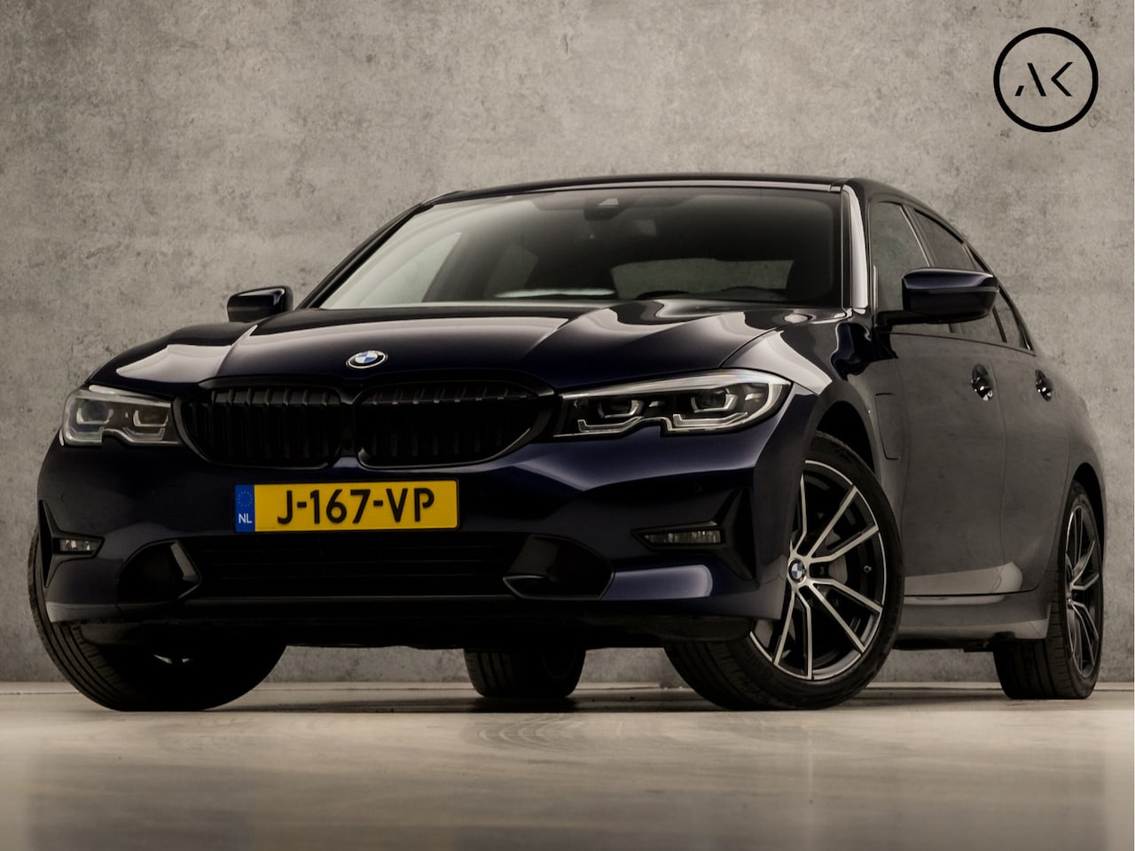 BMW 3-serie - 330e Sportline 293Pk Automaat (APPLE CARPLAY, GROOT NAVI, ZWART HEMEL, DEALER ONDERHOUDEN, - AutoWereld.nl