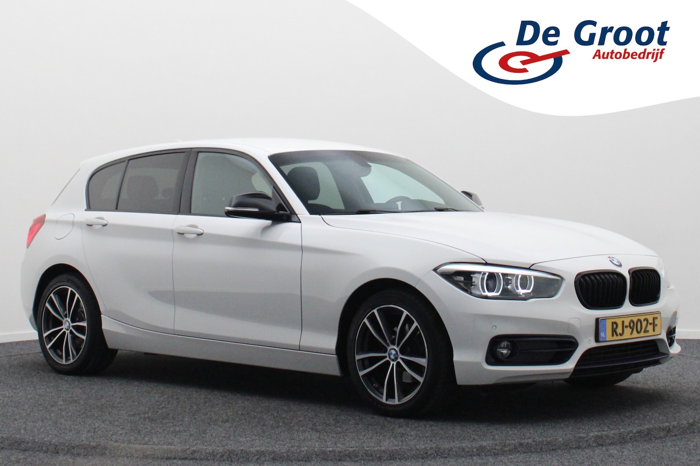 BMW 1-serie - 116i Edition Sport Line Shadow Executive 116i Edition Sport Line Shadow Executive - AutoWereld.nl