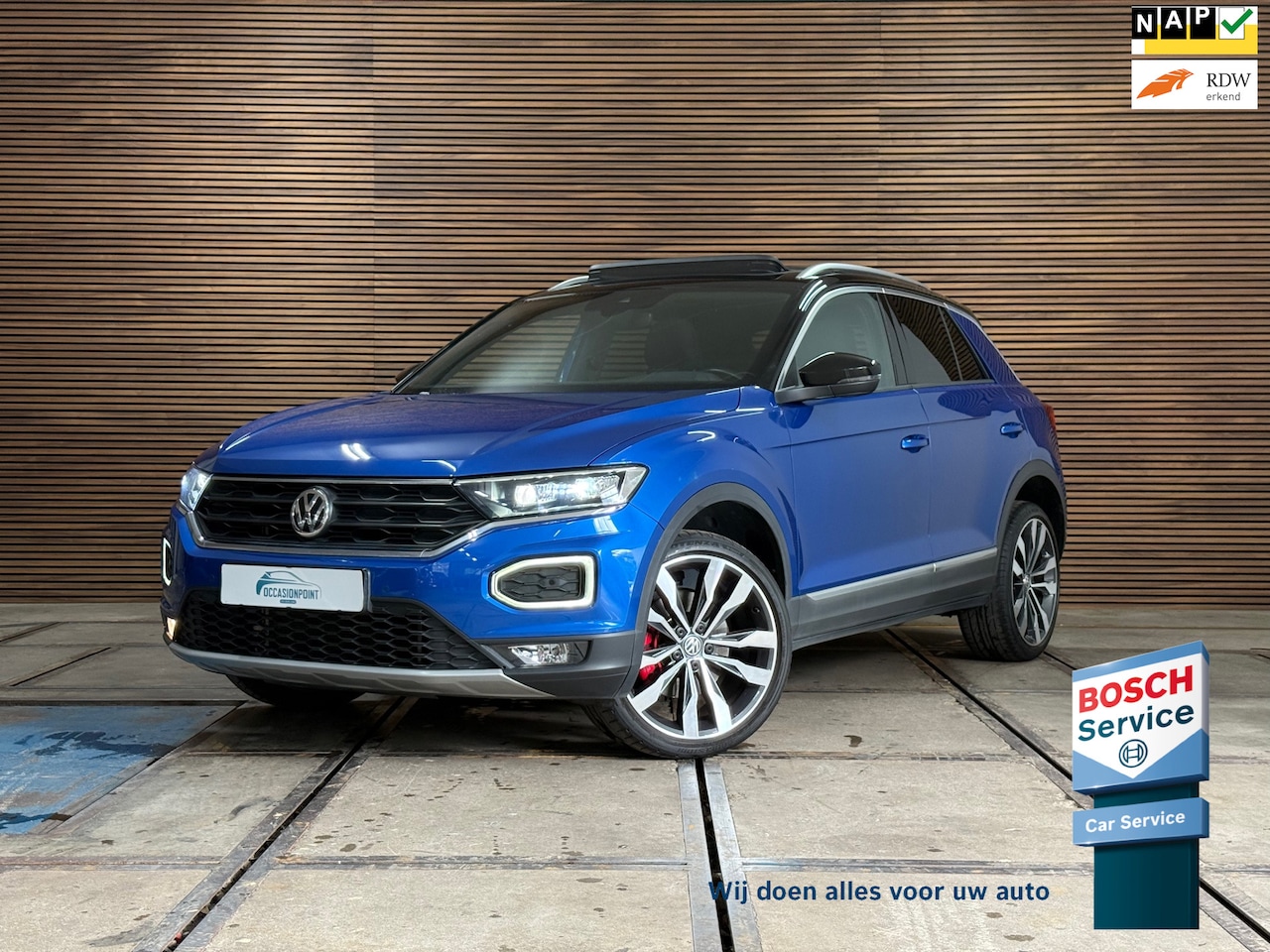 Volkswagen T-Roc - 1.5 TSI Sport | Pano | Virtual Cockpit | Navi | 19' inch | Adaptive Cruise - AutoWereld.nl
