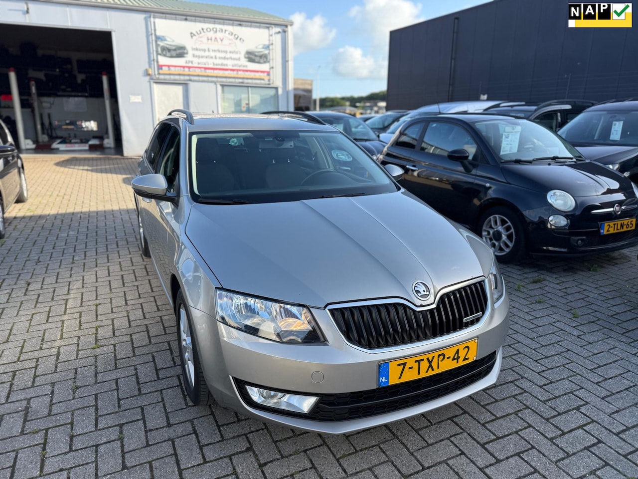 Skoda Octavia Combi - 1.6 TDI Greenline Businessline 1.6 TDI Greenline Businessline - AutoWereld.nl