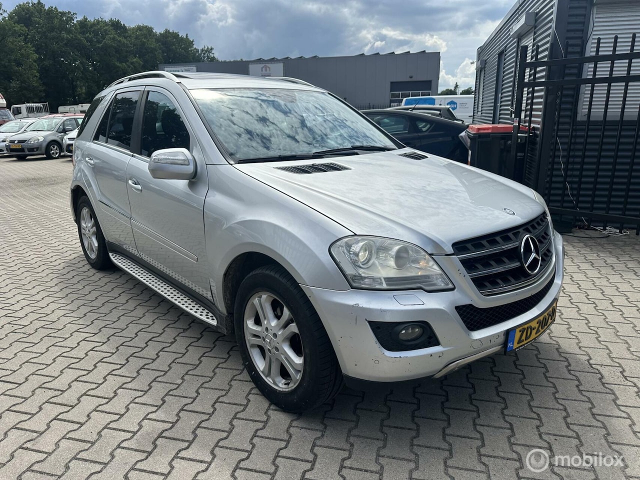 Mercedes-Benz M-klasse - 350 CDI BlueTec 350 CDI BlueTEC nieuwe apk - AutoWereld.nl