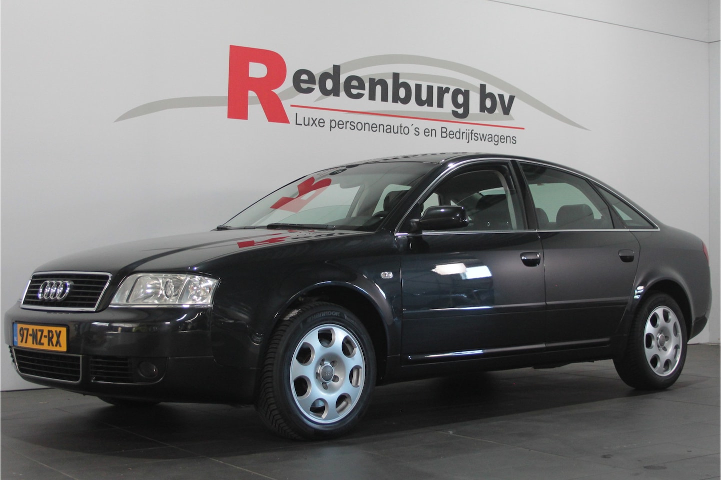 Audi A6 Limousine - 2.4 MT - Automaat - Navi / Stoelverw. / PDC - AutoWereld.nl