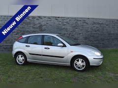 Ford Focus - 1.6-16V Trend Automaat Airco 5-deurs 1e eigenaar Pdc Trekhaak