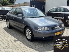 Audi A3 - 1.6 Ambiente NIEUWE APK , AIRCO, CRUISE, DAKRAAM