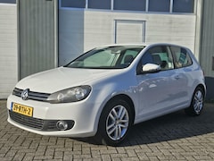 Volkswagen Golf - 1.2 TSI Highline BlueMotion | Navi| Climate Control