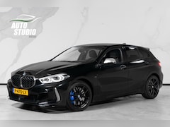 BMW 1-serie - M135i xDrive | Live cockpit | Head-up | Carplay