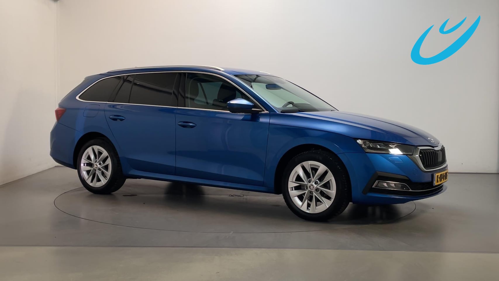 Skoda Octavia Combi - 1.5 TSI 150pk First Edition LED Sfeerverlichting Navigatie Parkeersensoren Adaptive Cruise - AutoWereld.nl