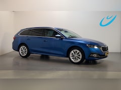 Skoda Octavia Combi - 1.5 TSI 150pk First Edition LED Sfeerverlichting Navigatie Parkeersensoren Adaptive Cruise
