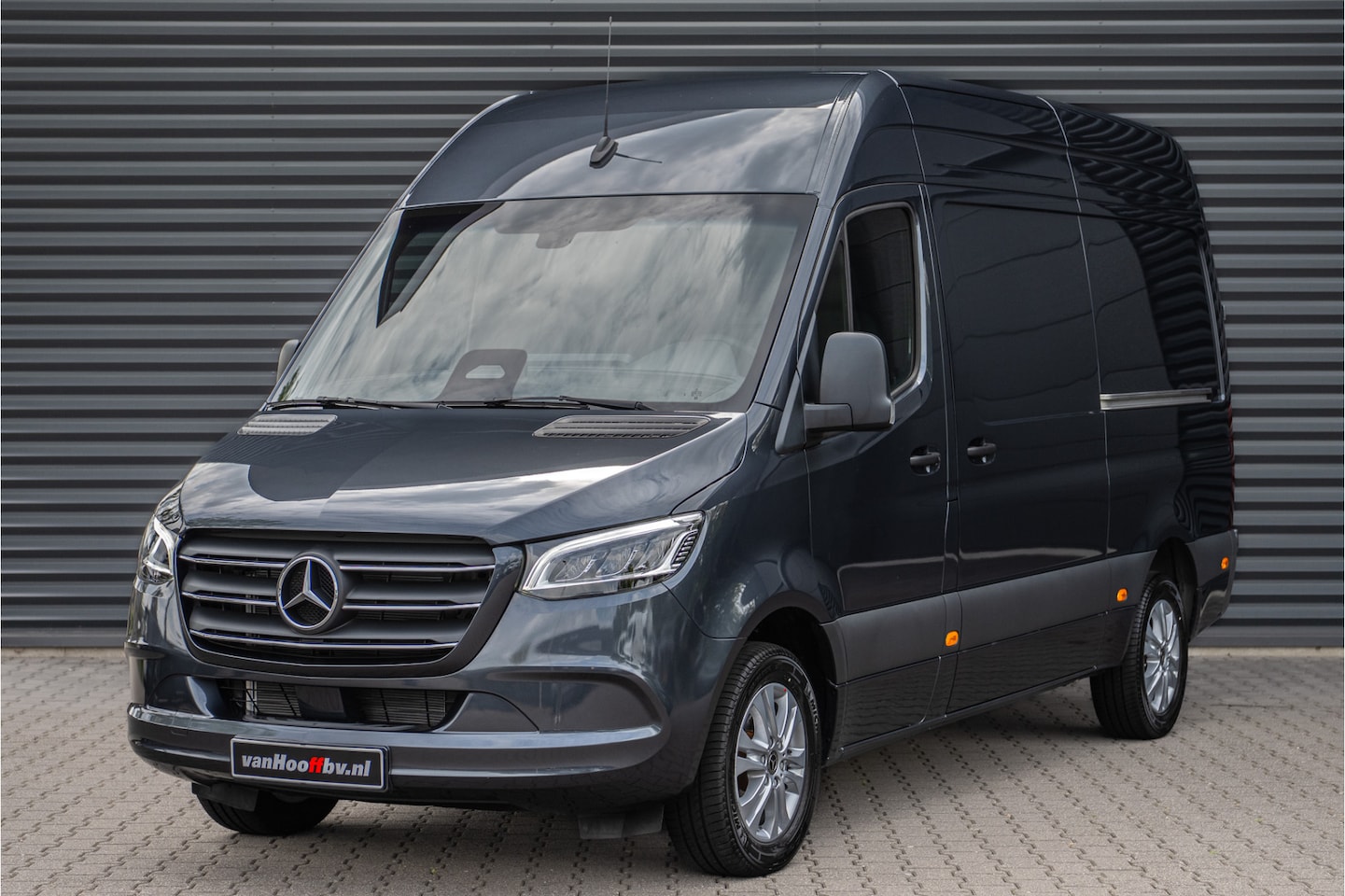 Mercedes-Benz Sprinter - 319 CDI L2H2 -2x schuifdeur-LED-3500kg haak - AutoWereld.nl