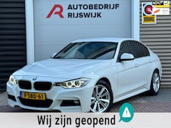 BMW 3-serie - 320i High Executive Leer/Xenon/Navi
