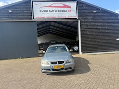 BMW 3-serie Touring - 318i Business Line