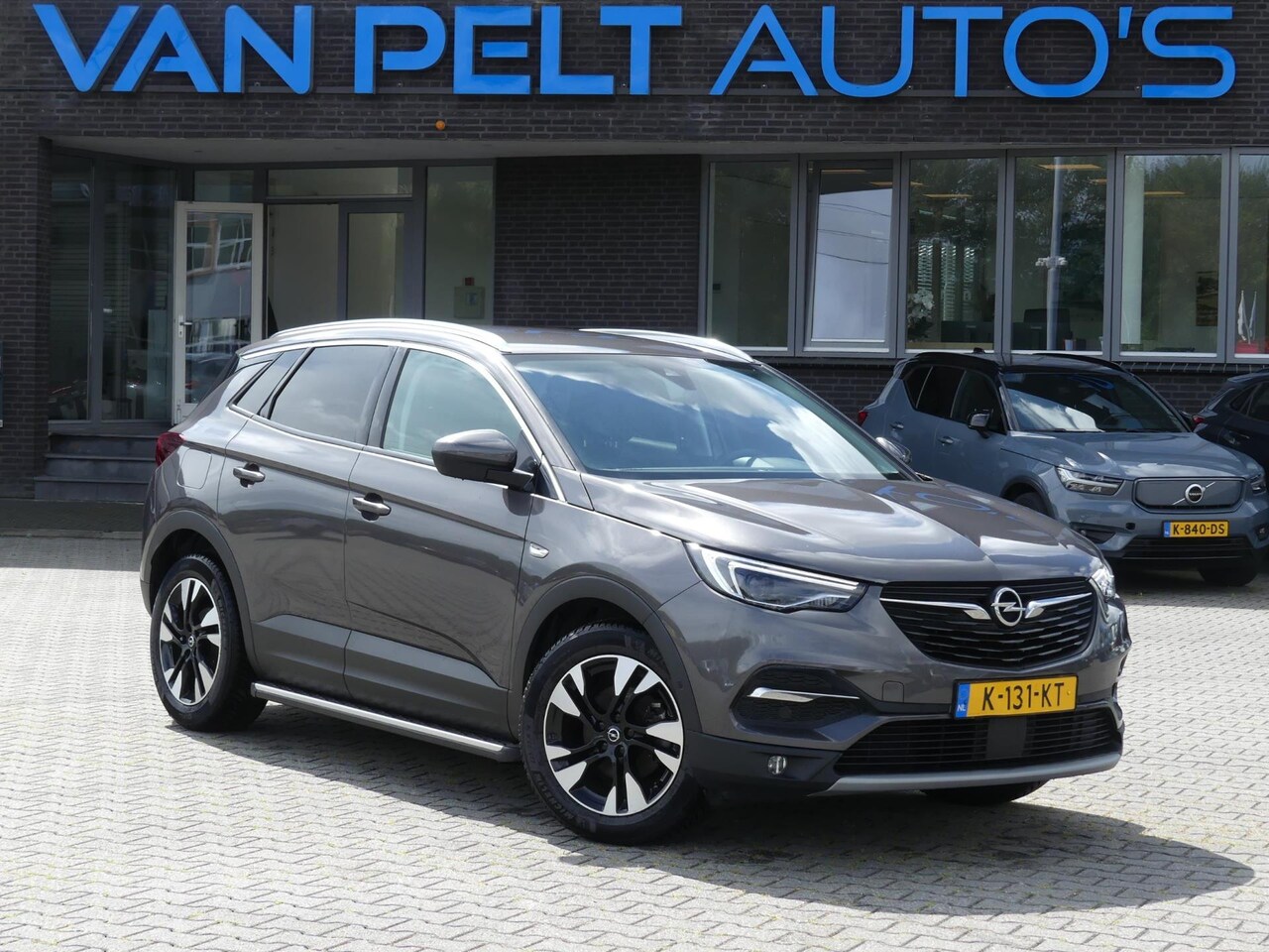 Opel Grandland X - 1.2 Turbo EAT-8 Business Executive Ultimate - AutoWereld.nl