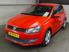 Volkswagen Polo - 1.2 TSI Highline - Navigatie - Airco - 6 bak - 5 deurs