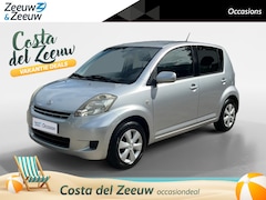 Daihatsu Sirion 2 - 1.0-12V Premium Nieuwe APK | 6 Maanden BOVAG | Airco | Netjes onderhouden |