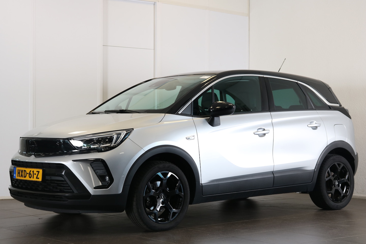 Opel Crossland - 1.2 Turbo 110PK Elegance | Navi | Clima | Cruise | Stoel- & Stuurverwarming | Apple Carpla - AutoWereld.nl