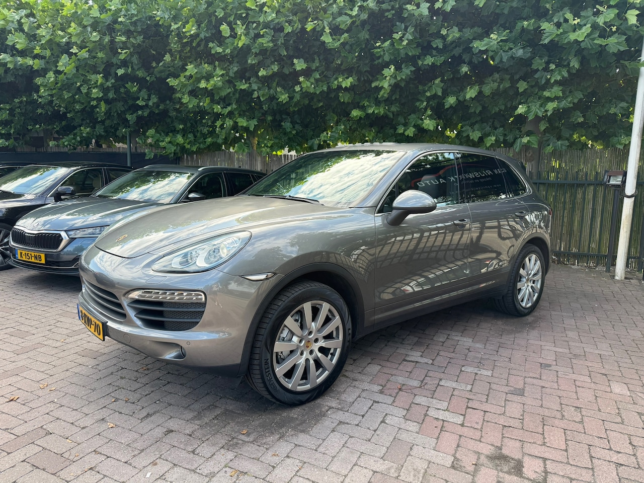 Porsche Cayenne - 4.8 S Youngtimer Pano Xenon Navi Clima Leder Camera PDC Memoryseat APK 01-2026 - AutoWereld.nl