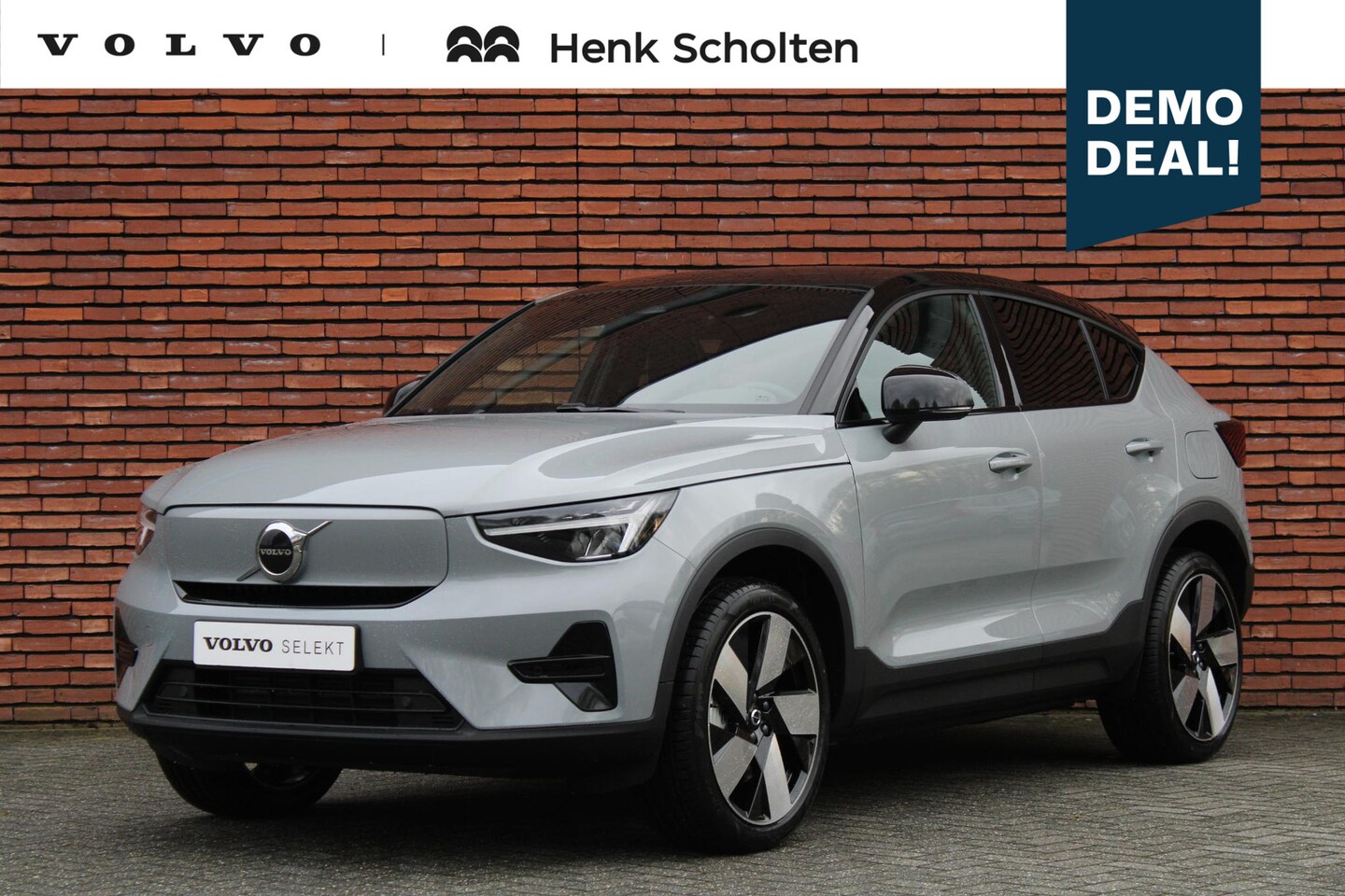 Volvo EC40 - Single Motor Extended Range Plus 82 kWh | Keyless Entry | Elektrisch Bedienbare Achterklep - AutoWereld.nl