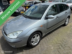 Ford Focus - 1.6-16V Collection
