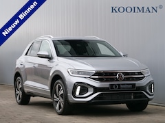 Volkswagen T-Roc - 1.5 TSI 150pk R-Line Edition Automaat Apple Carplay / 18 inch / IQ Light / Stoelverwarming