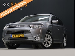Mitsubishi Outlander - 2.0 PHEV Instyle+ [SCHUIFKANTELDAK, TREKHAAK, CAMERA, ADAPTIVE CRUISE CONTROL, FLIPPERS, S