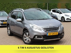 Peugeot 2008 - 1.2 PureTech Style / Trekhaak / Panoramadak / Navigatie / Parkeerhulp achter / 16'' / Crui