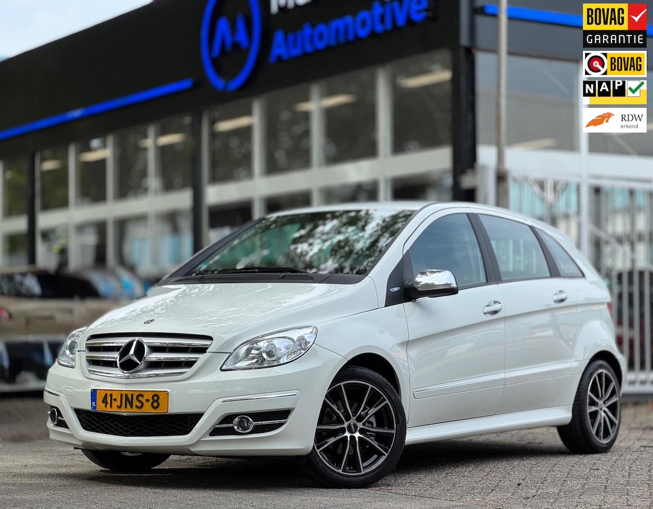 Mercedes-Benz B-klasse - 180 Airco Trekhaak Nieuwe APK Dealeronderhouden Topstaat BlueEFFICIENCY - AutoWereld.nl