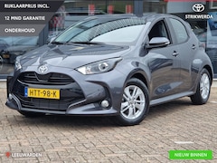 Toyota Yaris - 1.5 Hybrid 115 Business Nieuwe Auto stoel en stuurverwarming parkeersensoren