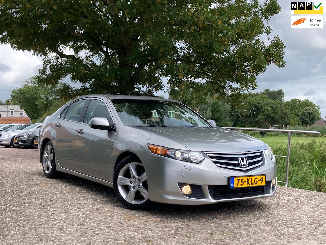 Honda Accord - 2.0i Elegance | Schuif/kantel dak + Leder + Automaat + Clima + Cruise nu € 8.975,-!!! - AutoWereld.nl