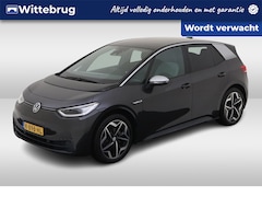 Volkswagen ID.3 - First Plus 58 kWh / IQ LED Matrix / 19" LMV / Navi / Camera / Keyless / Stuur en Stoelverw