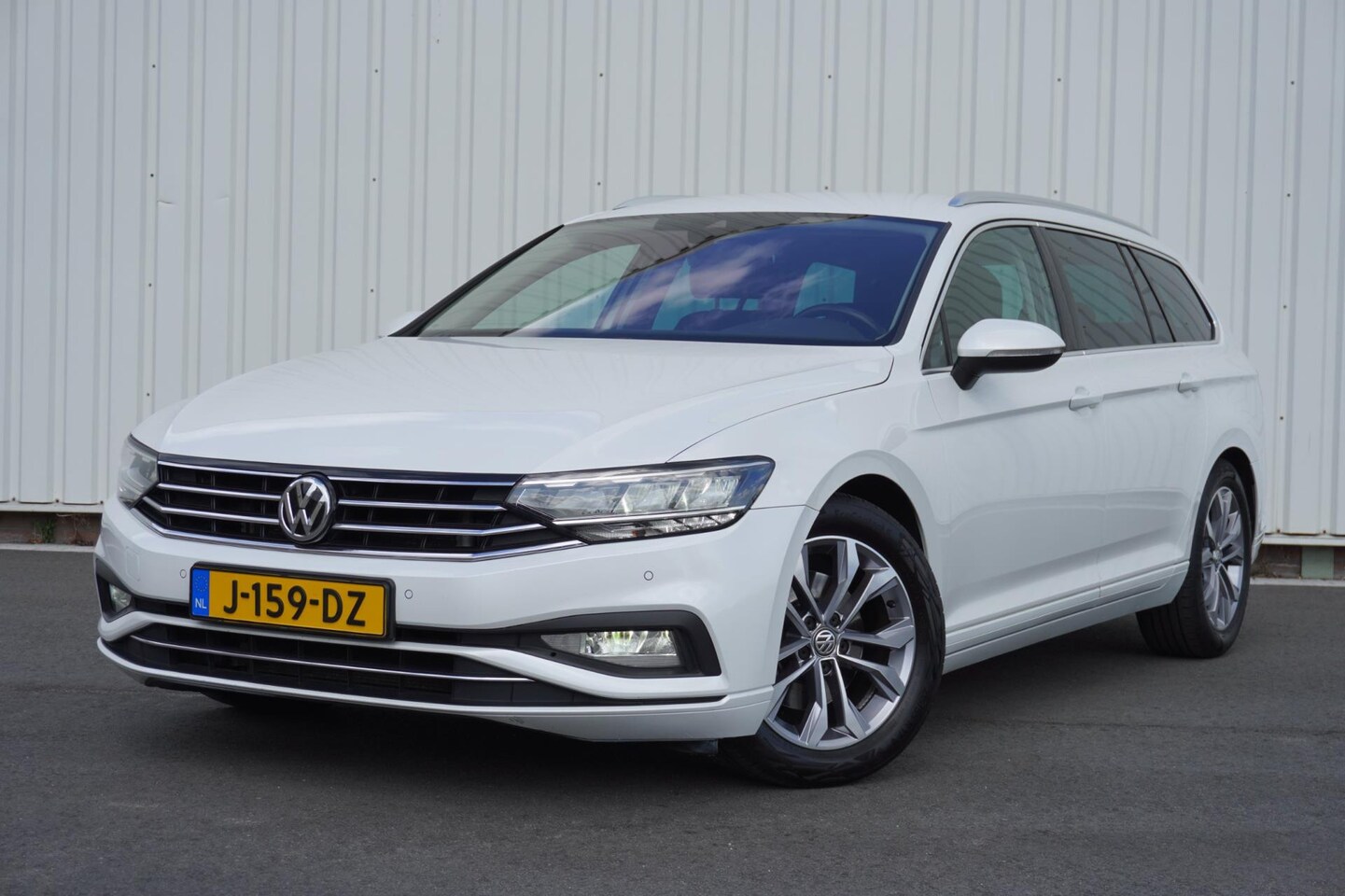 Volkswagen Passat Variant - 1.5 TSI Comfort Business | Automaat | 2020 | Airco | Cruise | PDC | Vol opties | Inruil mo - AutoWereld.nl