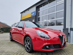 Alfa Romeo Giulietta - 1.4 Turbo Sprint - Navigatie - Leder - Trekhaak