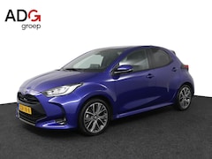 Toyota Yaris - 1.5 Hybrid 130 Executive | Carplay | 17” Lichtmetalen velgen | Dodehoekdetectie | Parkeers