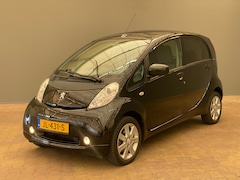 Peugeot iOn - Active 15" Lichtmetaal | Climate Control | All-Season Banden | Bluetooth | Centrale vergre