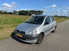 Toyota Yaris - 1.0-16V VVT-i Terra AIRCO