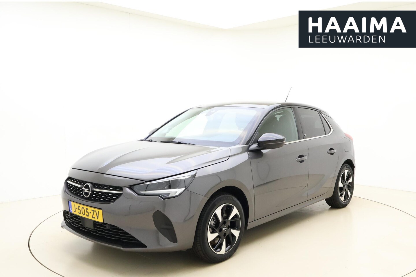 Opel Corsa-e - Elegance 50 kWh | Navigatie via Carplay | Climate control | Zwart dak | Lichtmetalen velge - AutoWereld.nl