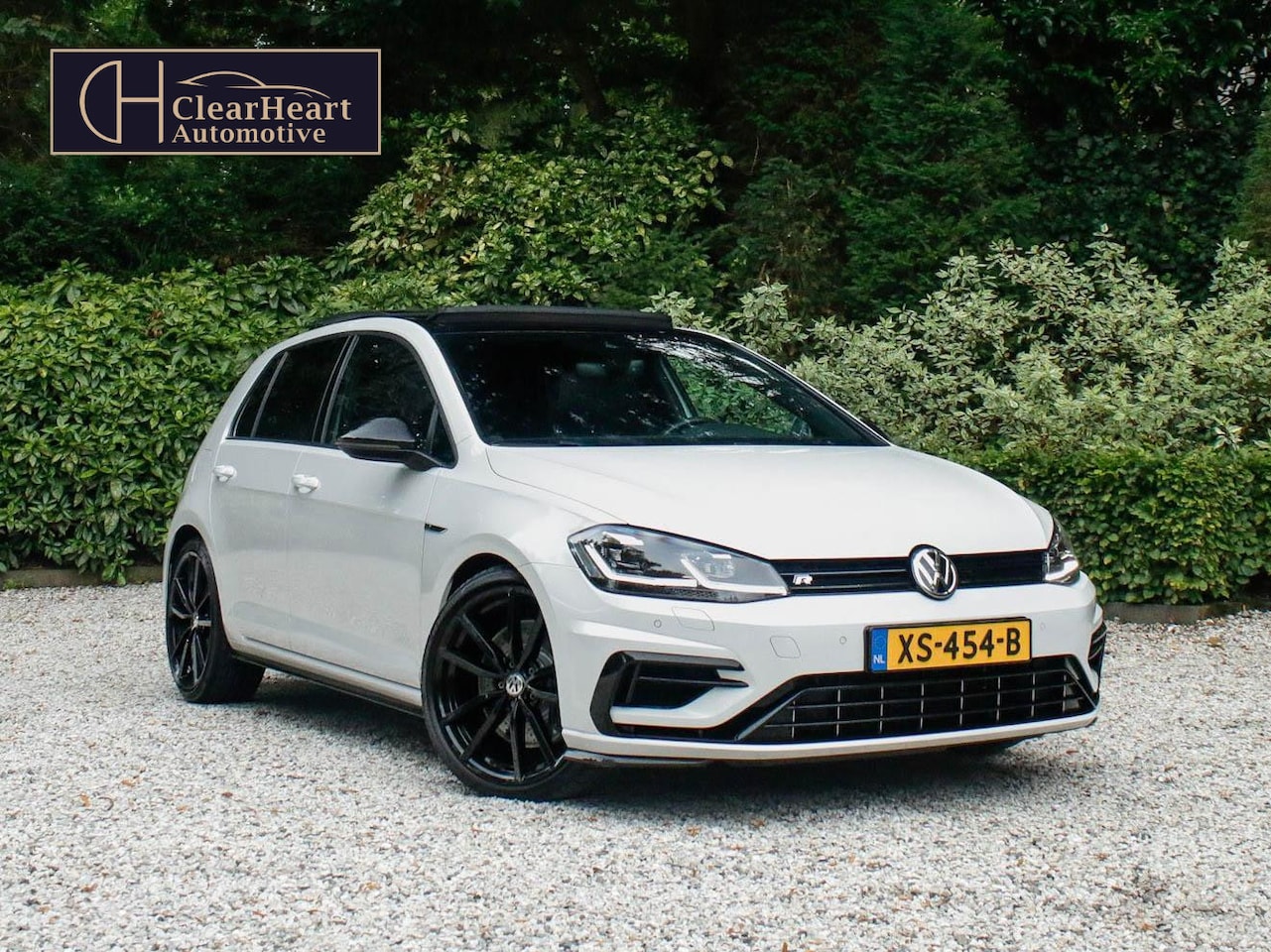 Volkswagen Golf - 2.0 TSI 4Motion R | Dealer onderhouden| Milltek| Vitrual| Pano| - AutoWereld.nl