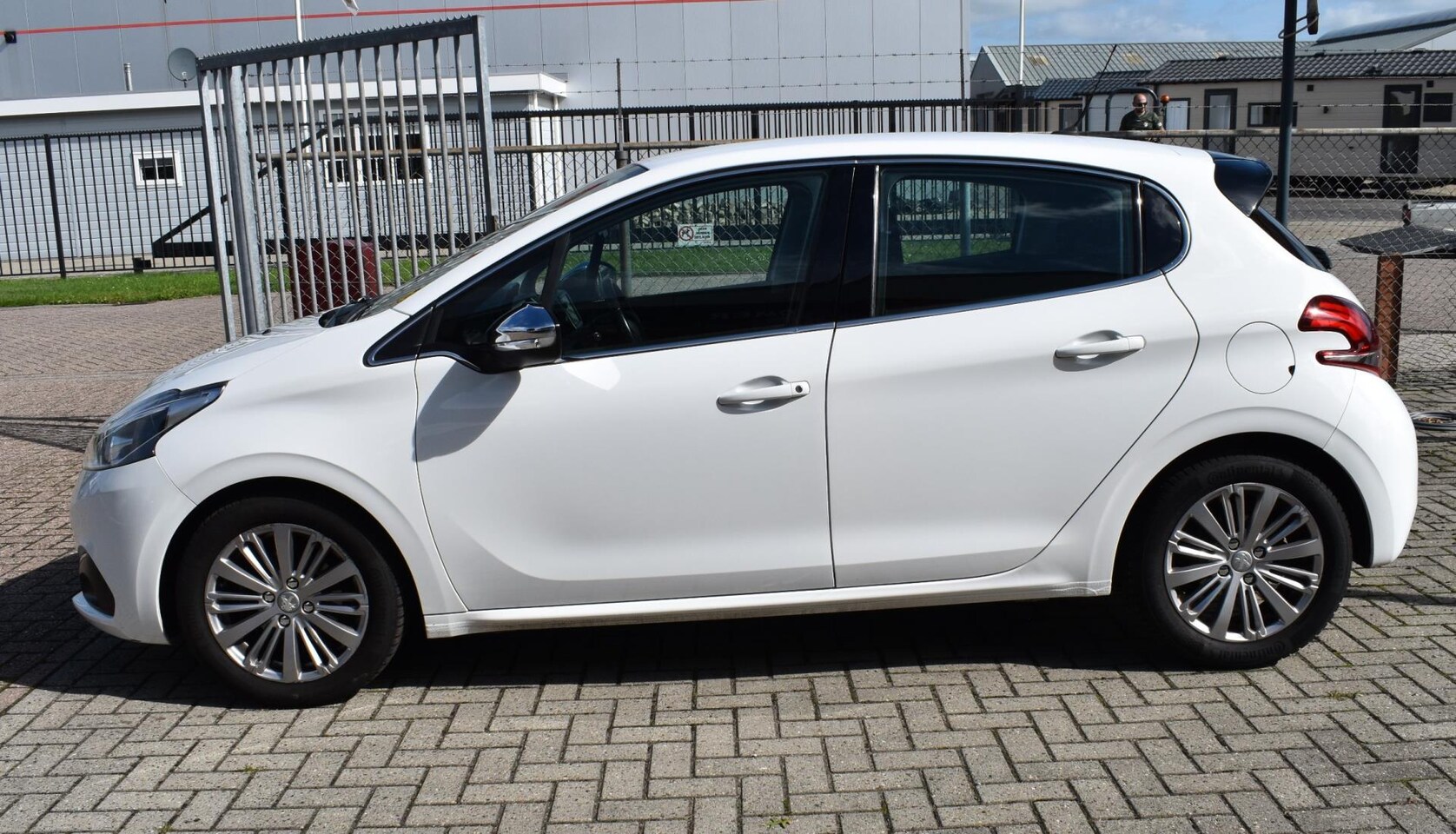Peugeot 208 - 1.5 BlueHDi Blue Lease Allure 1.5 BlueHDi Blue Lease Allure - AutoWereld.nl