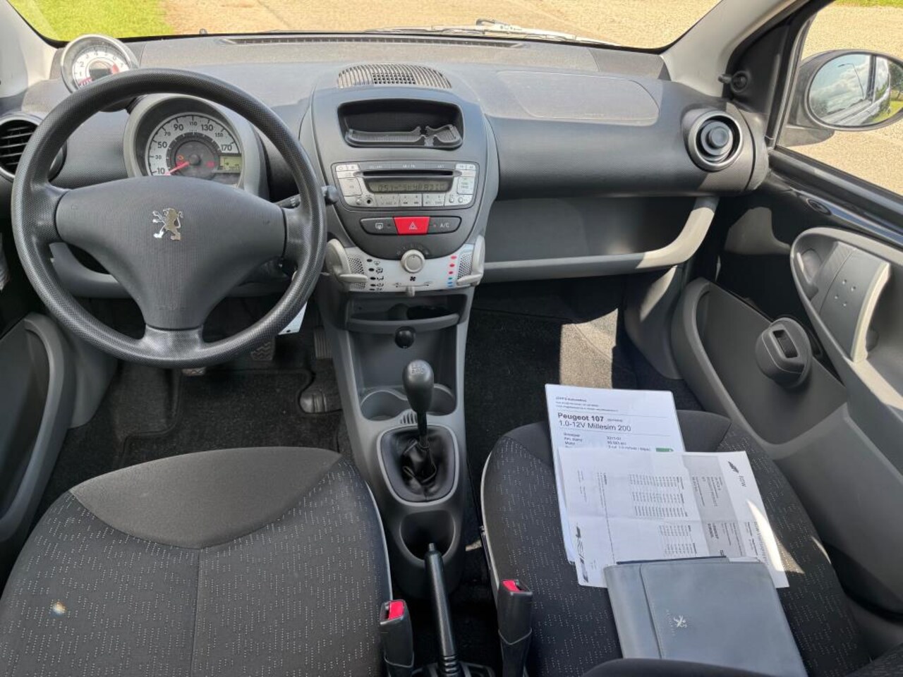 Peugeot 107 - 1.0-12V Millesim 200 1.0-12V Millesim 200 - AutoWereld.nl