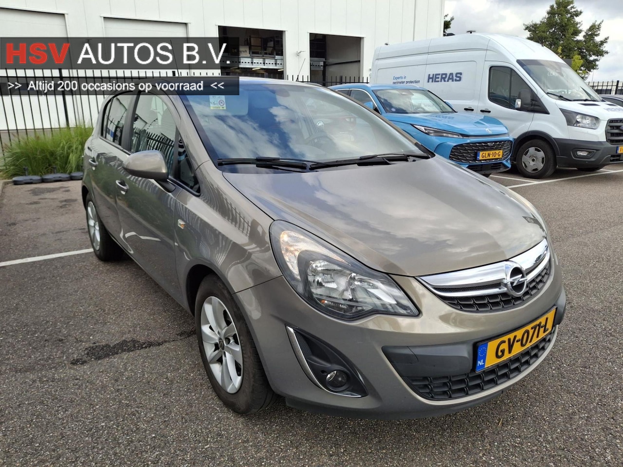 Opel Corsa - 1.4-16V BlitZ navi LM airco - AutoWereld.nl