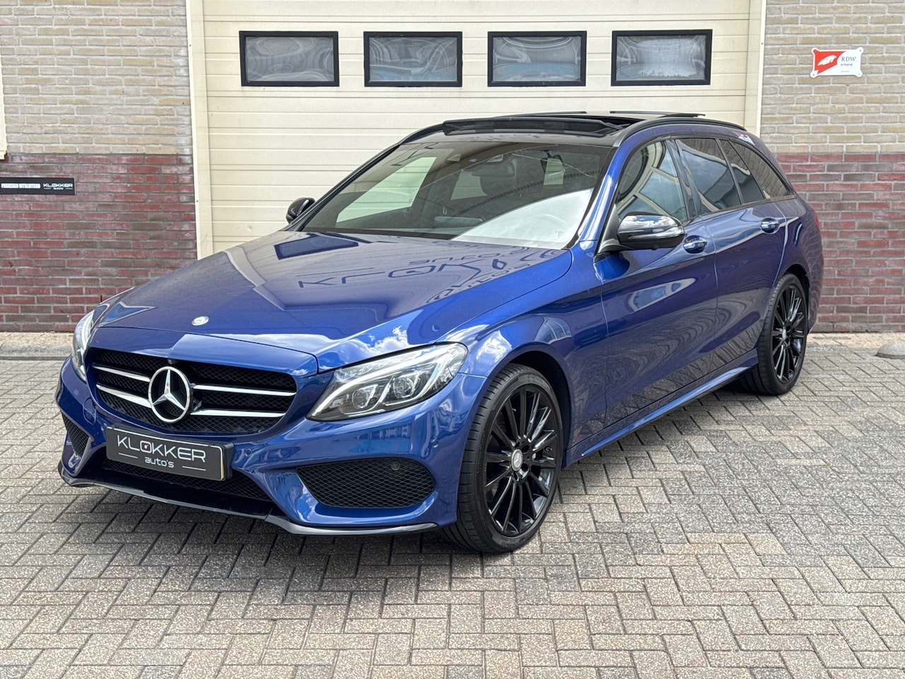 Mercedes-Benz C-klasse Estate - 220 CDI Prestige AMG | Burmester | Pano | Headup | Luchtvering | Sfeerlicht | El. Trekhaak - AutoWereld.nl
