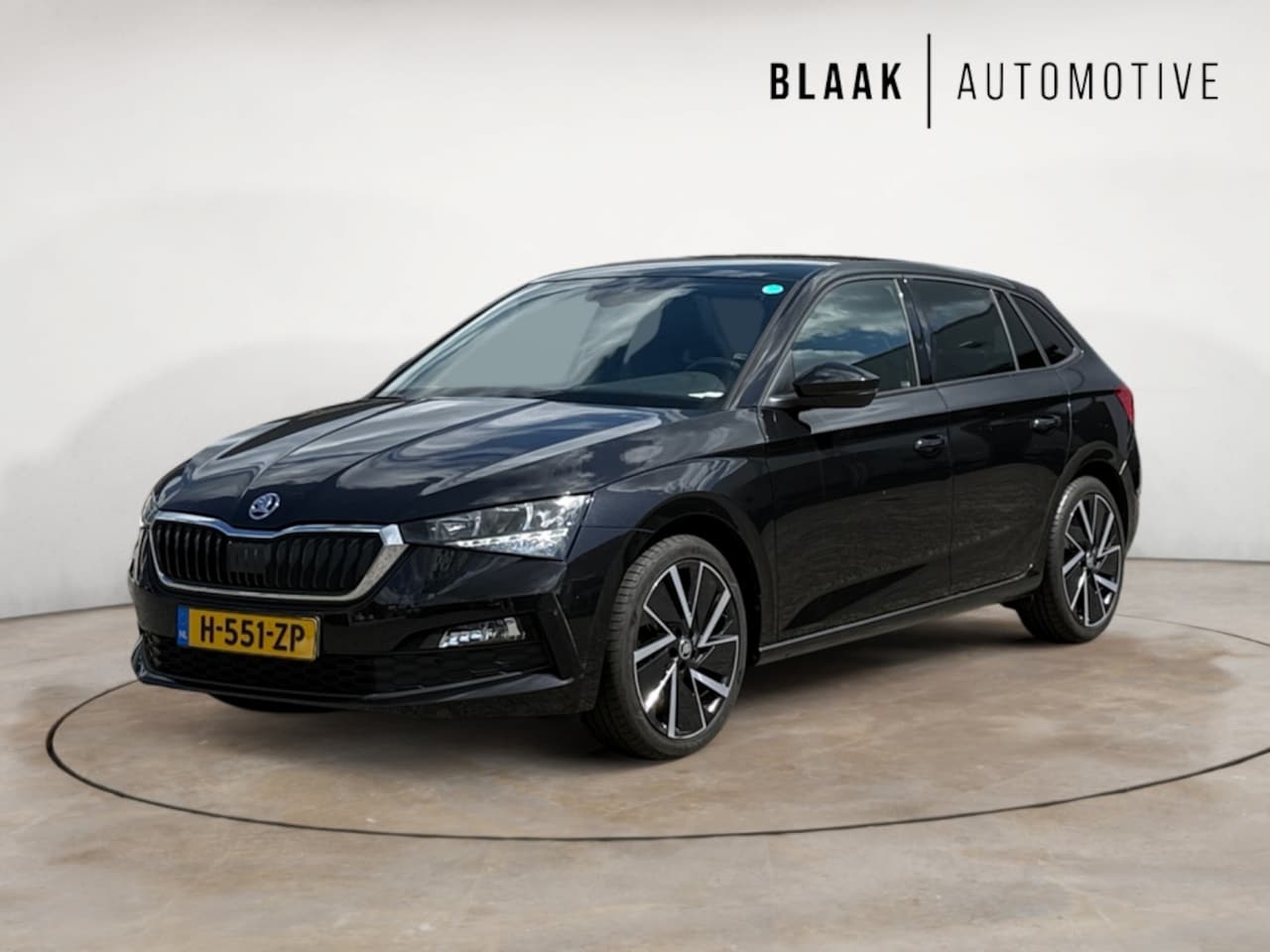 Skoda Scala - 1.5 TSI Sport Business | panoramadak | 18inch - AutoWereld.nl