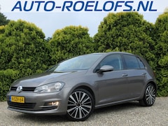 Volkswagen Golf - 1.2 TSI Highline Automaat *Trekhaak