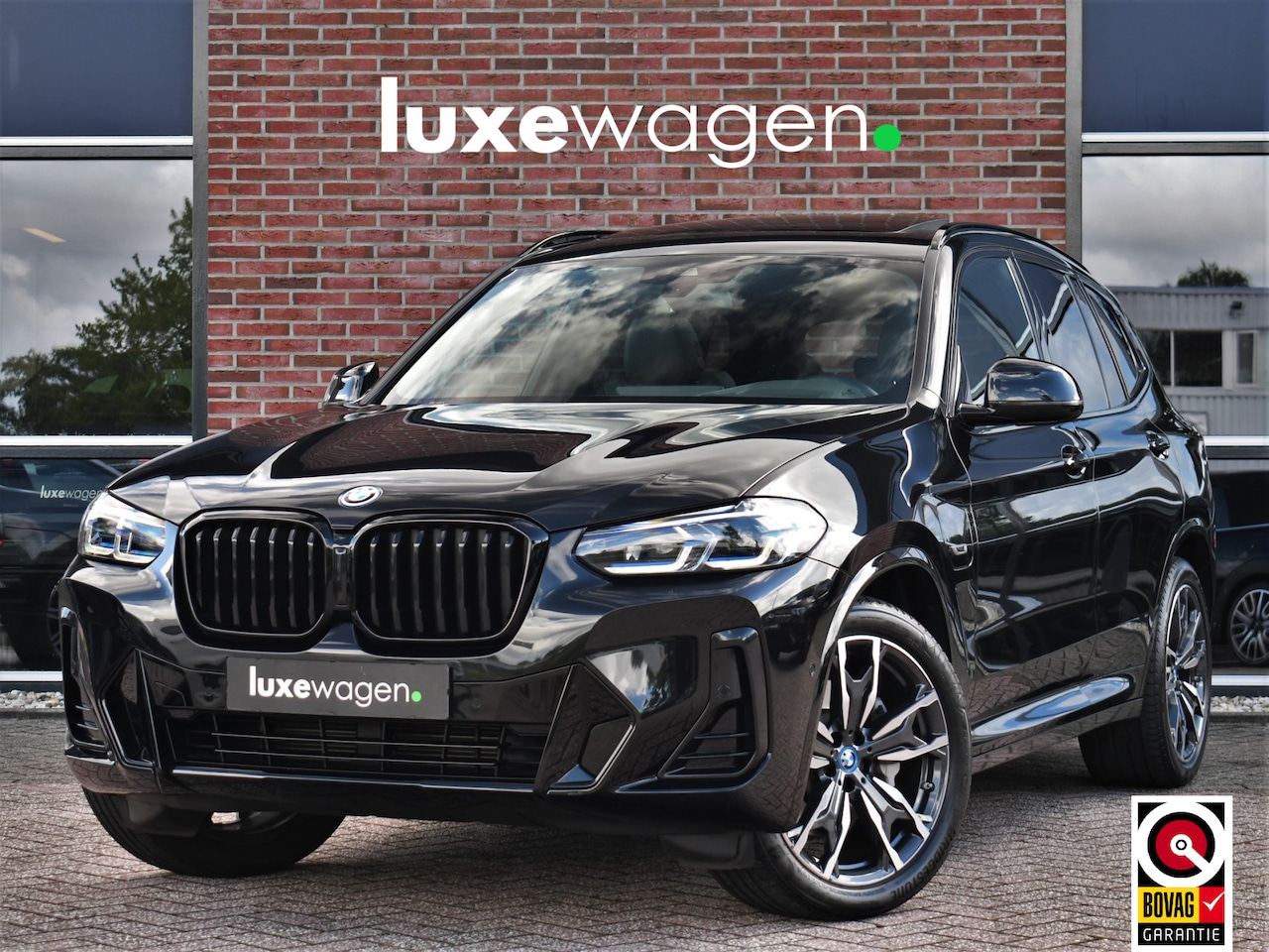 BMW X3 - xDrive30e M-Sport Pano El-zetels Laser HUD 20inch Shadowline - AutoWereld.nl