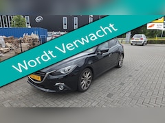Mazda 3 - 3 2.0 GT-M 120pk 5-deurs Clima Leder Navi Xenon Trekhaak 1300kg