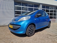 Peugeot 107 - 1.0-12V XR